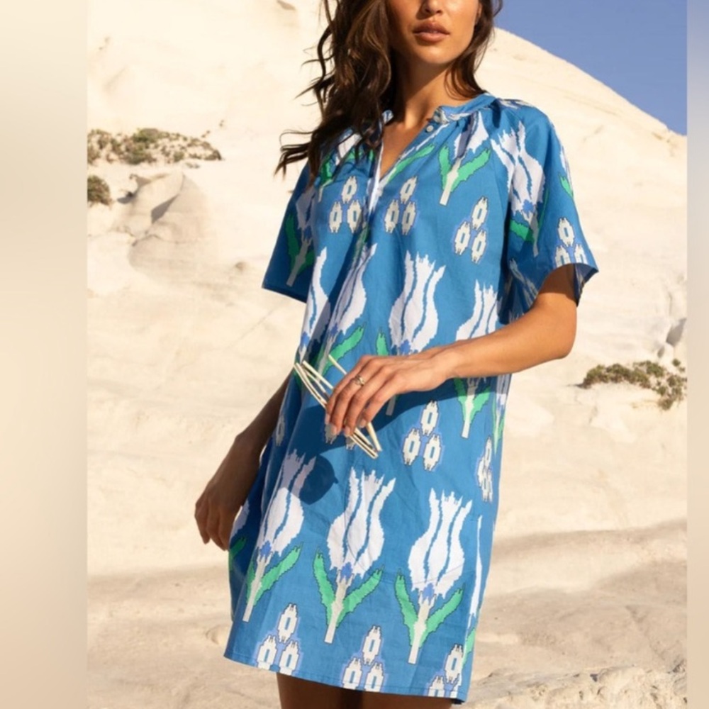 Oliphant Blue Floral Short Sleeve Dress